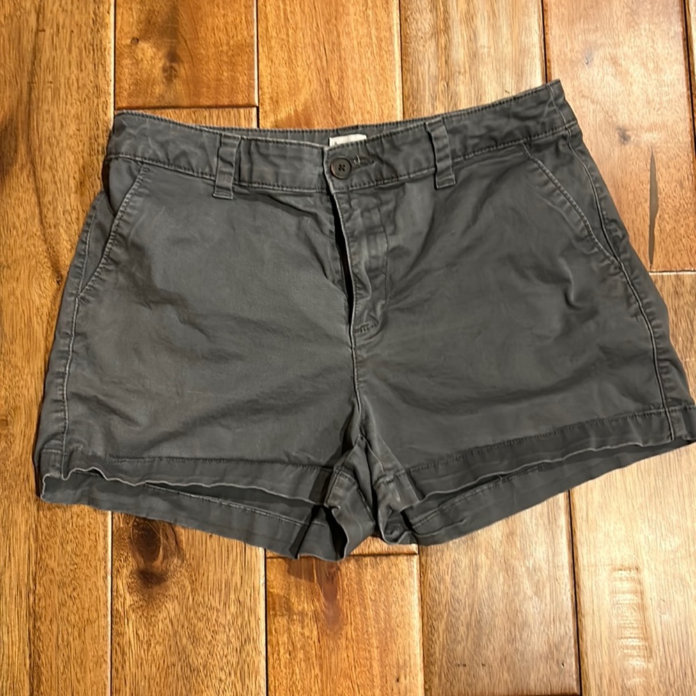 A new day shorts - size 6
